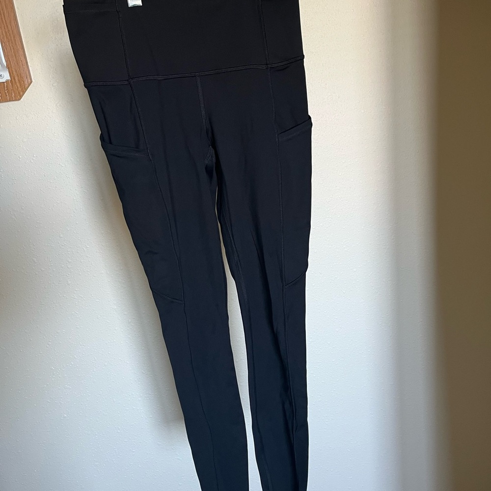 Lululemon l Black High-Waisted Leggings l Size 4